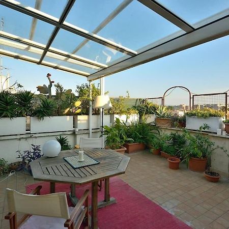 Super Sunny Penthouse With Terrace Apartment โรม ภายนอก รูปภาพ